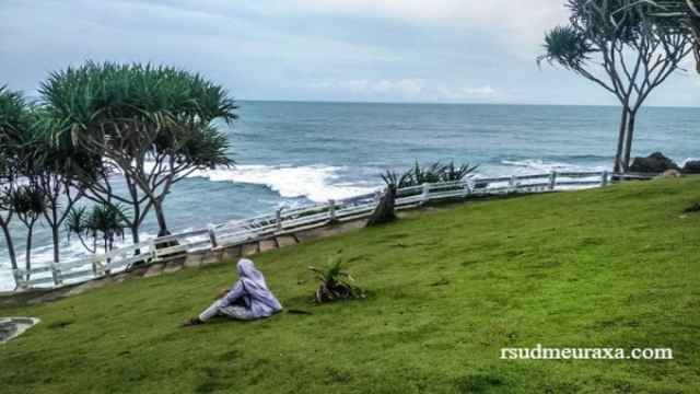 Menelusuri Pesona Wisata Pantai Tasikmalaya